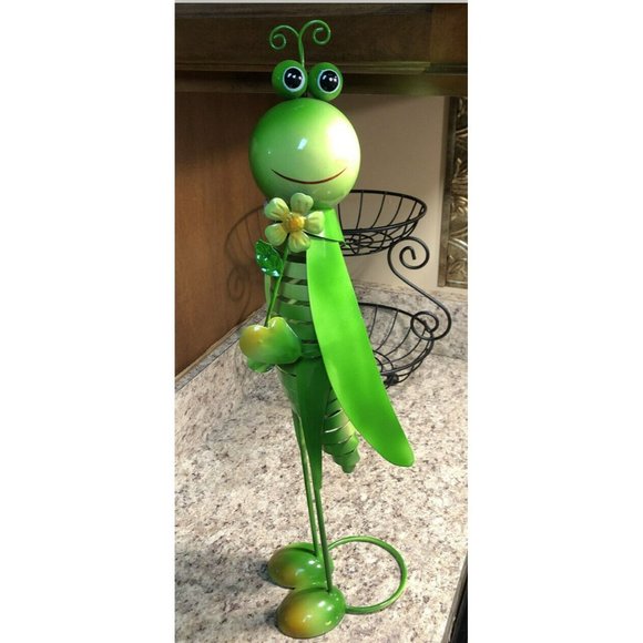 Yard Metal Sculpture Tall Green Grasshopper WHIMSICAL Garden Statue Outdoor - Picture 1 of 8